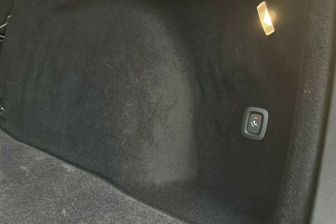 volvo-v60-plug-in-petrol-2020-big-42