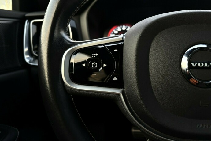 volvo-v60-plug-in-petrol-2020-big-19