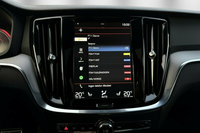 volvo-v60-plug-in-petrol-2020-big-34