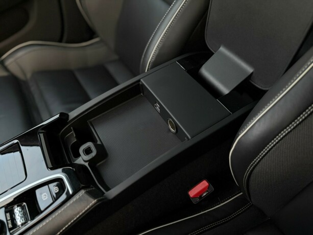 volvo-v60-plug-in-petrol-2020-big-23