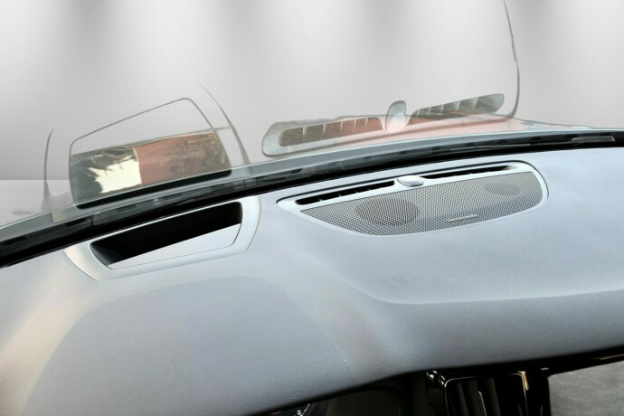 volvo-v60-plug-in-petrol-2020-big-15