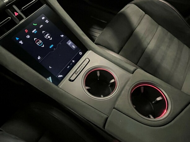 porsche-taycan-sport-turismo-elektrisitet-2022-big-49