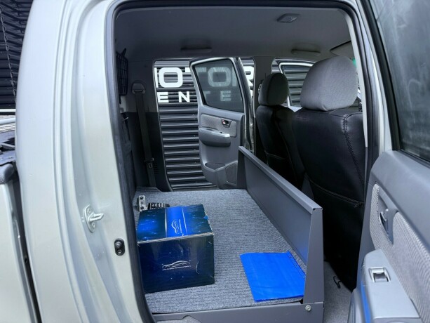 toyota-hilux-diesel-2012-big-29