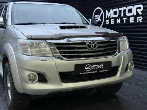 toyota-hilux-diesel-2012-big-3
