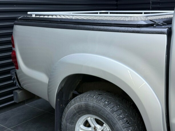 toyota-hilux-diesel-2012-big-5