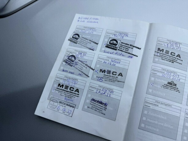 toyota-hilux-diesel-2012-big-36