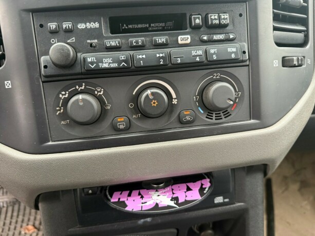 mitsubishi-pajero-bensin-2001-big-16