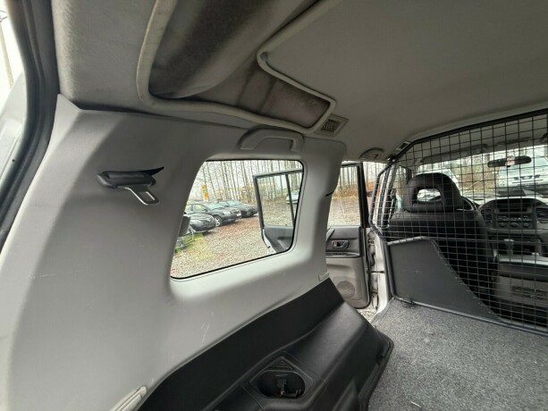 mitsubishi-pajero-bensin-2001-big-28