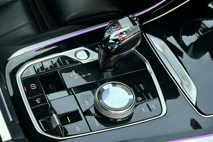 bmw-x5-elektrisitetbensin-2020-big-15