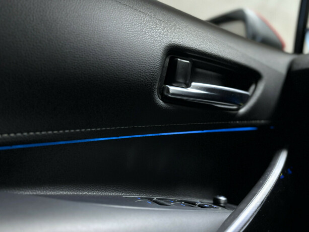 toyota-corolla-elektrisitetbensin-2021-big-19