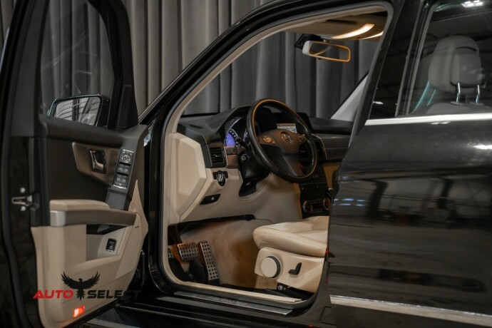 mercedes-benz-glk-diesel-2010-big-21