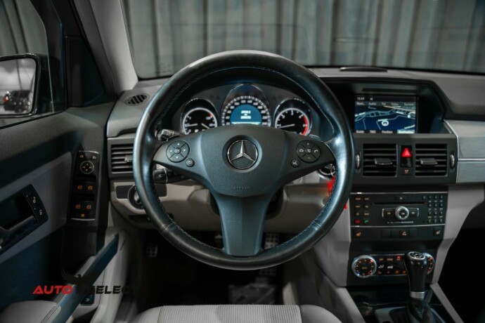 mercedes-benz-glk-diesel-2010-big-29