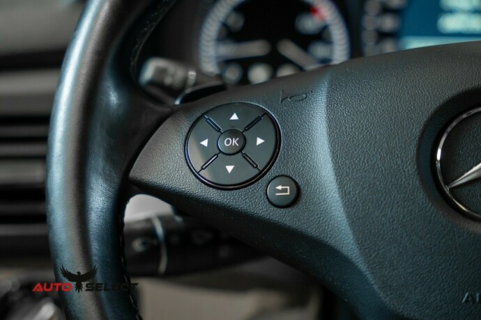 mercedes-benz-glk-diesel-2010-big-33