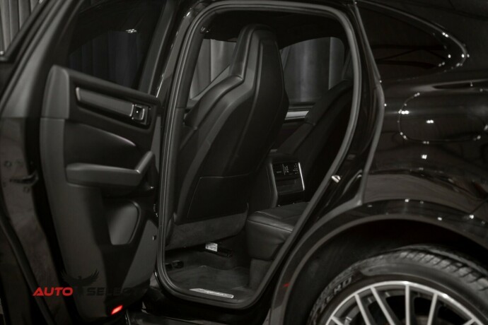 porsche-cayenne-coupe-elektrisitetbensin-2023-big-18