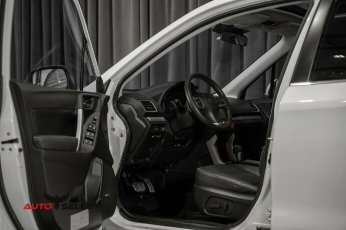 subaru-forester-bensin-2015-big-20