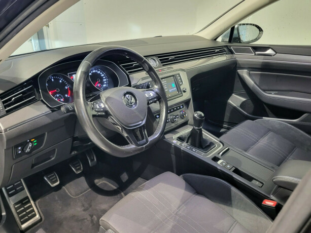 volkswagen-passat-alltrack-diesel-2016-big-16