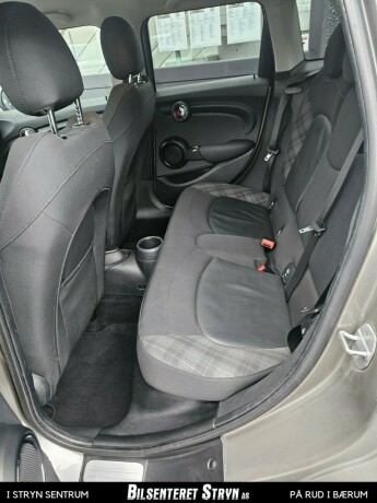 mini-cooper-bensin-2018-big-8