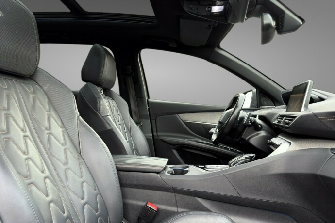 peugeot-3008-diesel-2017-big-12