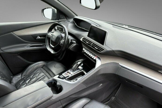 peugeot-3008-diesel-2017-big-13