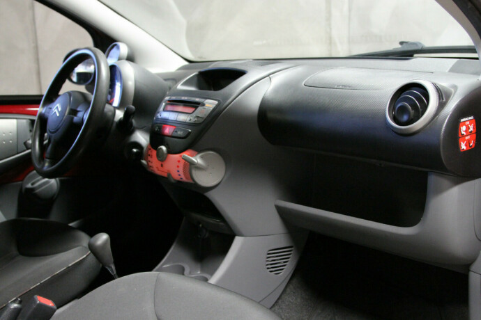 citroen-c1-bensin-2011-big-8