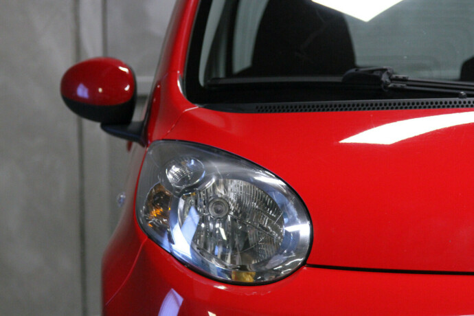 citroen-c1-bensin-2011-big-3