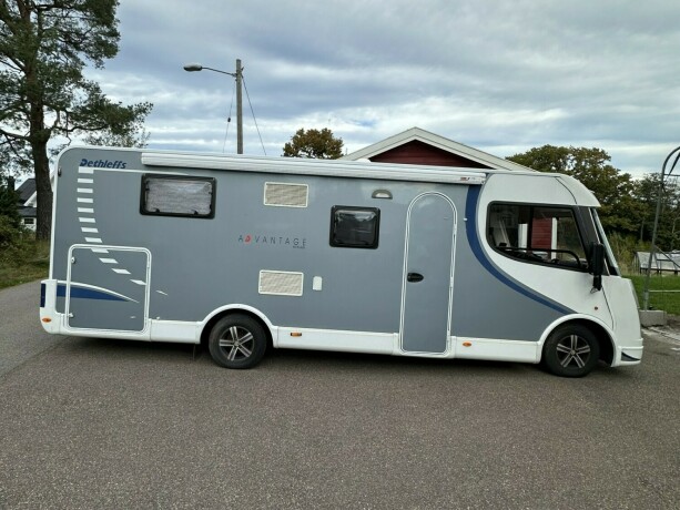 dethleffs-avantage-integral-diesel-2009-big-1