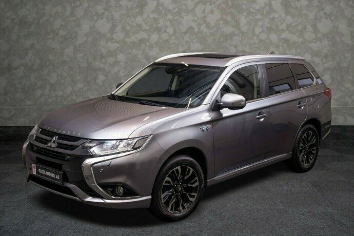 mitsubishi-outlander-elektrisitetbensin-2016-big-1
