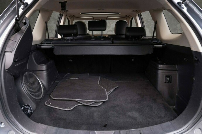 mitsubishi-outlander-elektrisitetbensin-2016-big-34