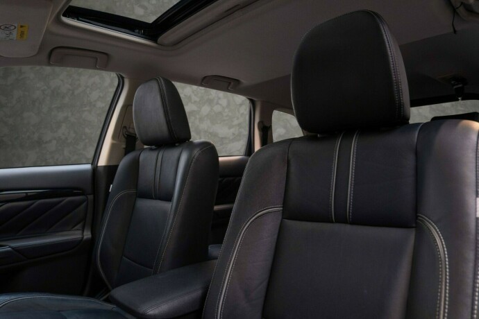 mitsubishi-outlander-elektrisitetbensin-2016-big-28