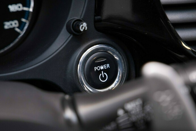 mitsubishi-outlander-elektrisitetbensin-2016-big-17