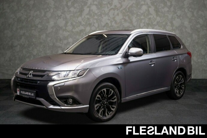 mitsubishi-outlander-elektrisitetbensin-2016-big-0