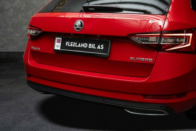 skoda-superb-diesel-2019-big-8