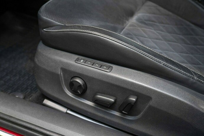 skoda-superb-diesel-2019-big-31