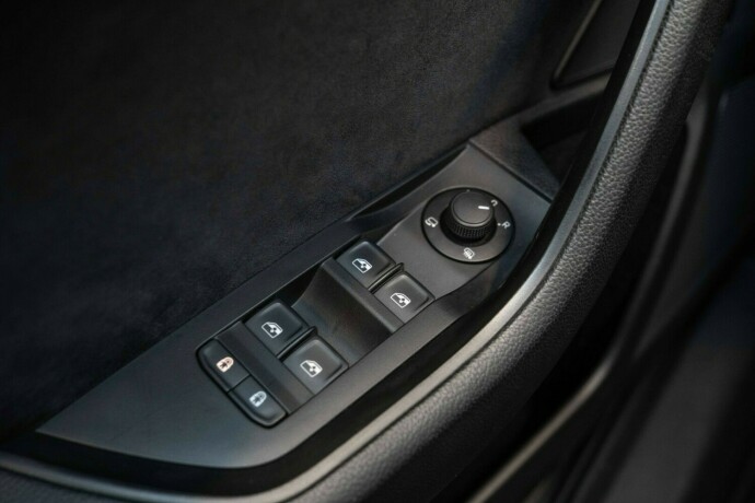 skoda-superb-diesel-2019-big-28