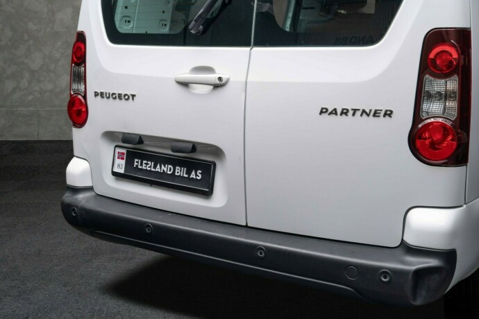 peugeot-partner-diesel-2016-big-7