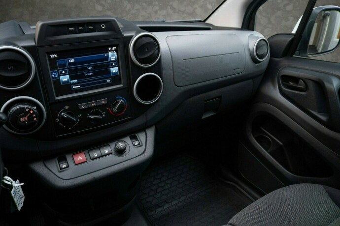 peugeot-partner-diesel-2016-big-13