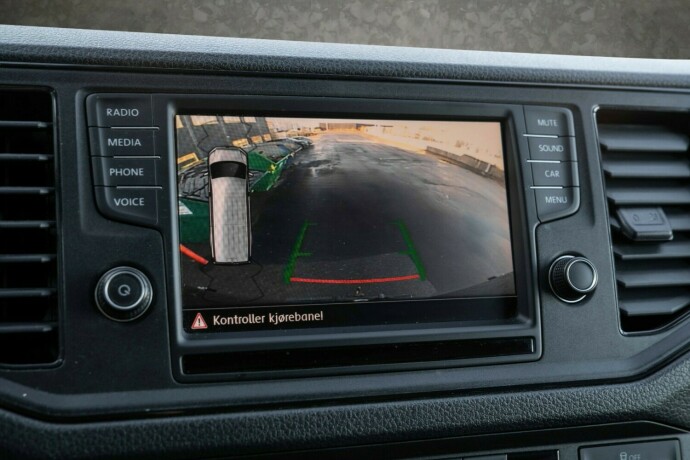 volkswagen-crafter-diesel-2019-big-13