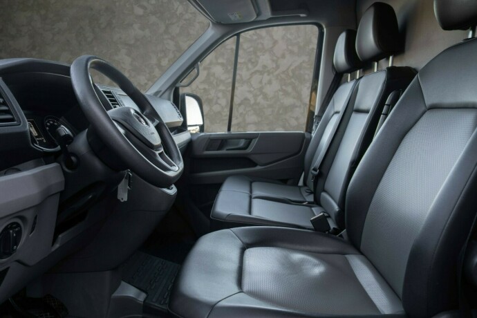 volkswagen-crafter-diesel-2019-big-18