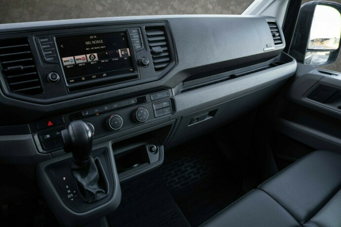 volkswagen-crafter-diesel-2019-big-10