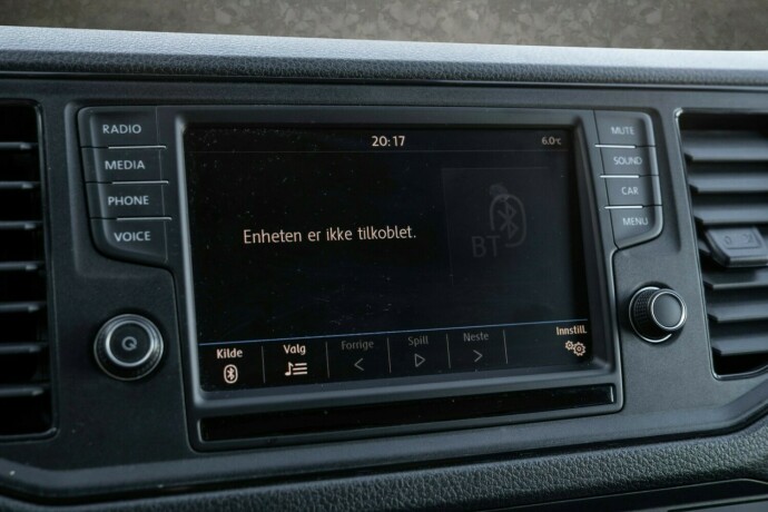 volkswagen-crafter-diesel-2019-big-15