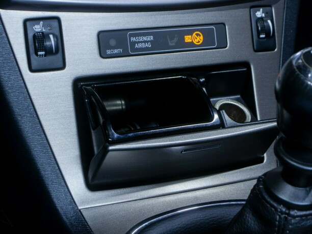 toyota-avensis-bensin-2012-big-42