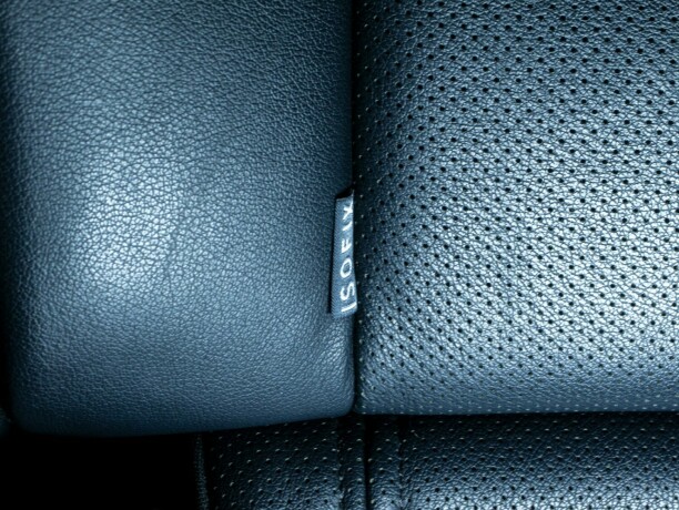 toyota-avensis-bensin-2012-big-45