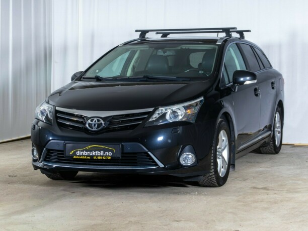 toyota-avensis-bensin-2012-big-3