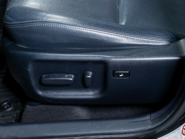 toyota-avensis-bensin-2012-big-25