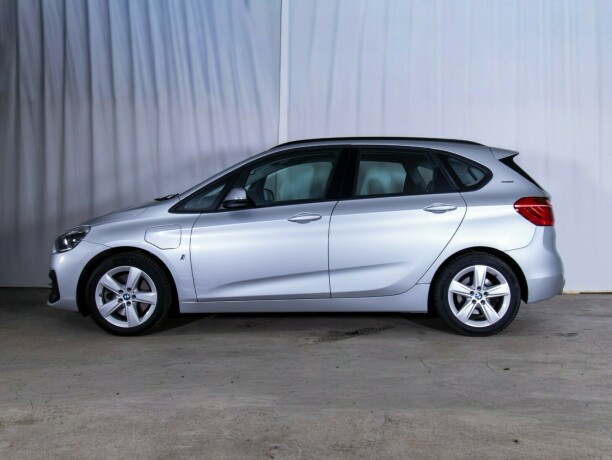 bmw-2-serie-elektrisitetbensin-2018-big-4