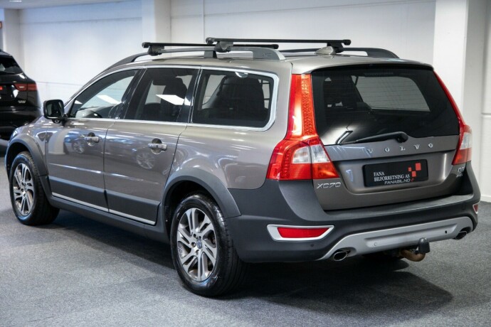volvo-xc-70-diesel-2012-big-1