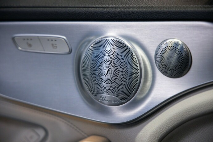 mercedes-benz-c-klasse-bensin-2016-big-17