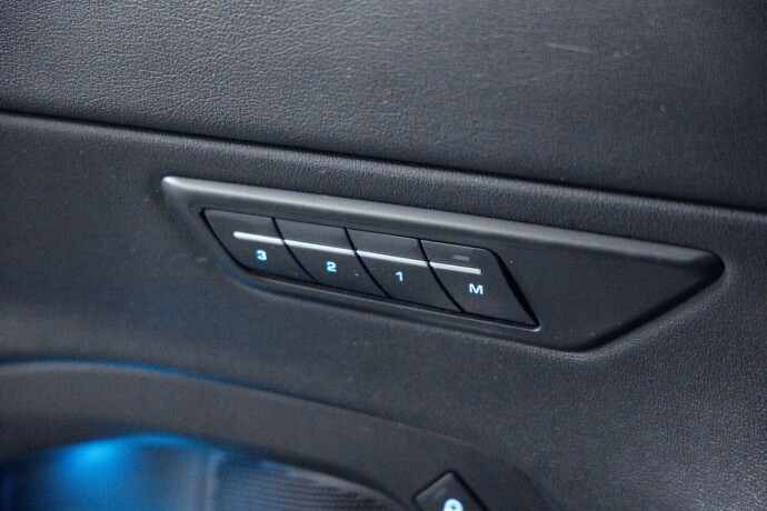 jaguar-e-pace-diesel-2018-big-17