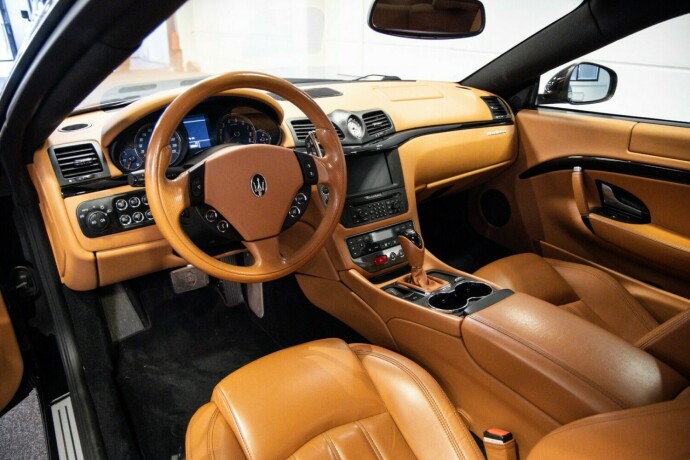 maserati-granturismo-bensin-2008-big-5