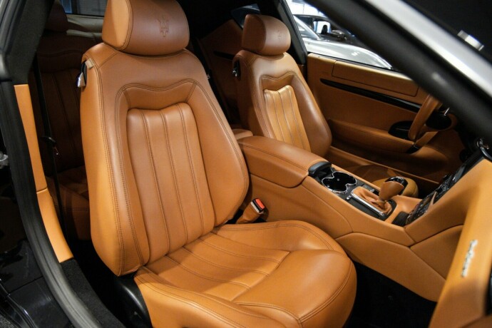 maserati-granturismo-bensin-2008-big-9